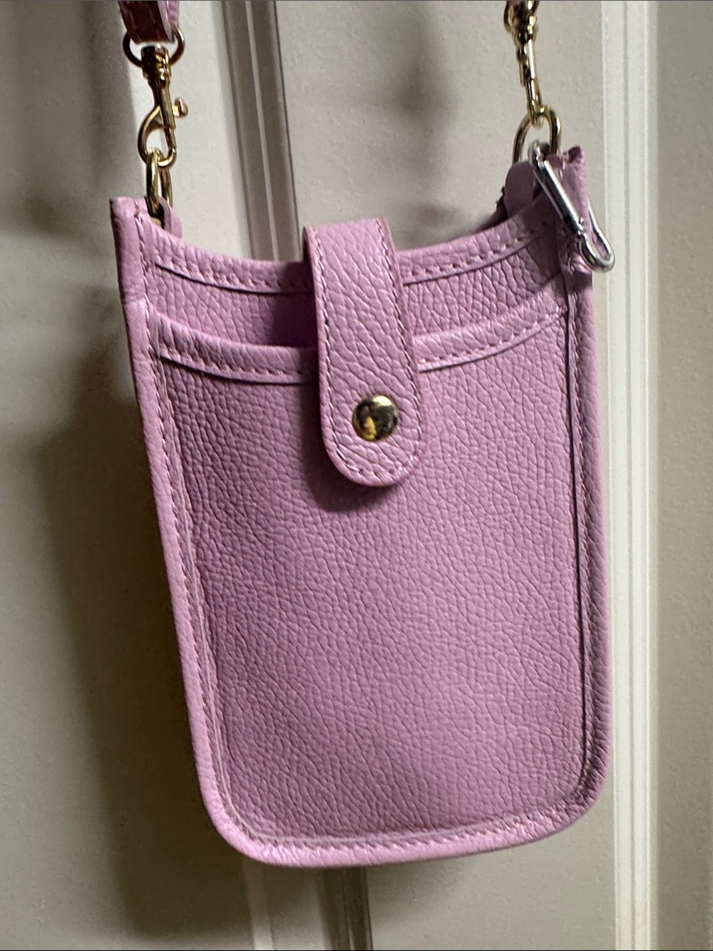 ShopEvelynne Pink Crossbody Phone Bag